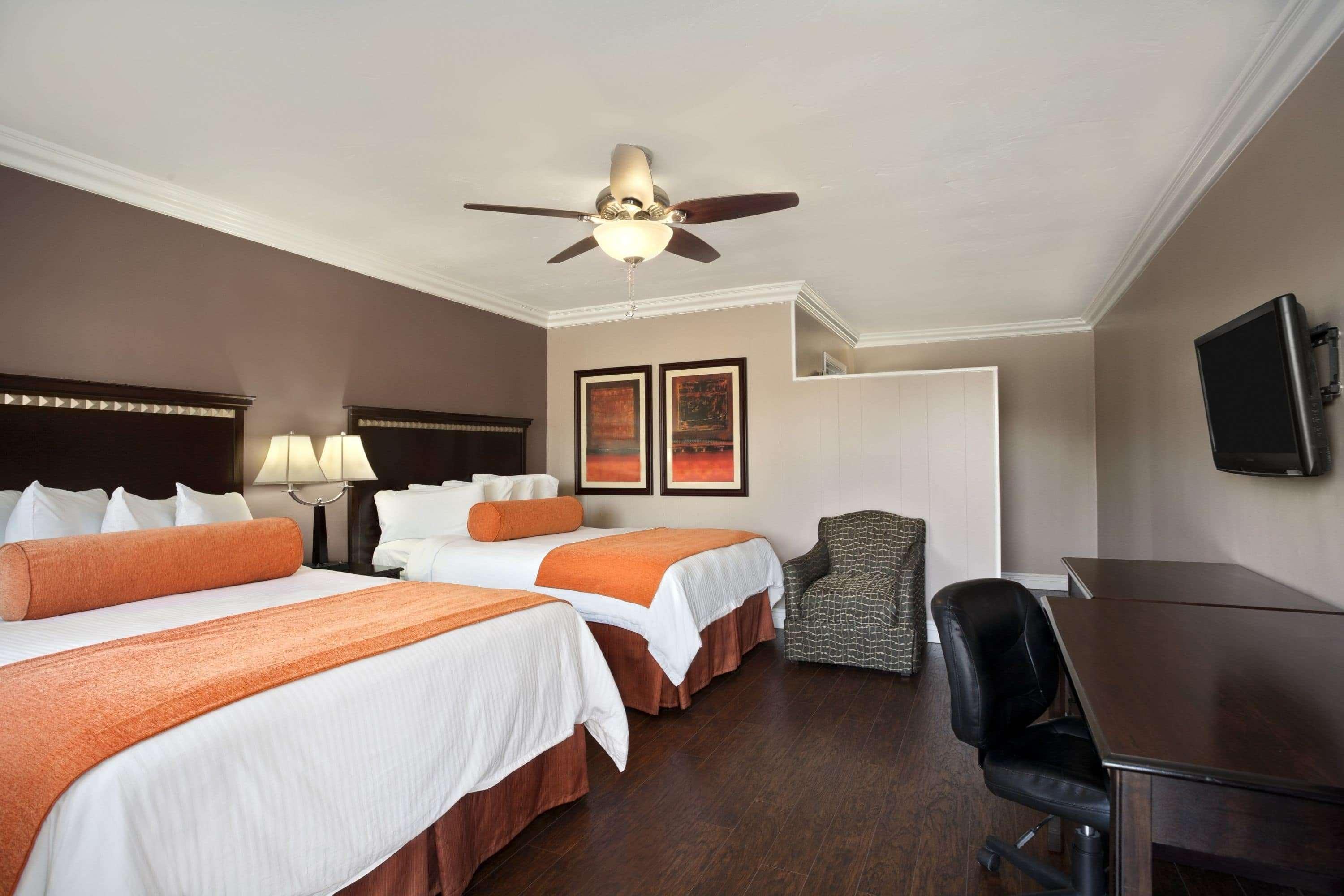 Travelodge By Wyndham Santa Maria Bagian luar foto