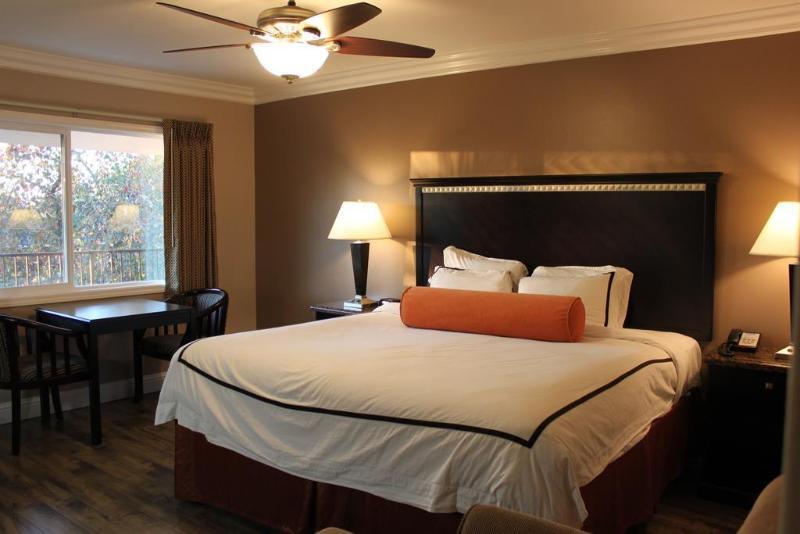 Travelodge By Wyndham Santa Maria Bagian luar foto